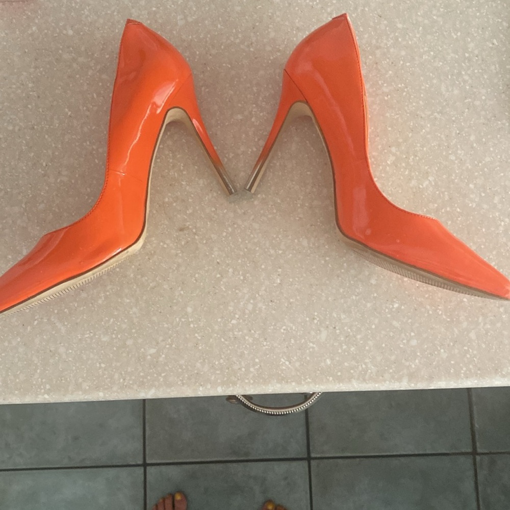 🍑🟠BCBGeneration PUMPS!! - Picture 3 of 6